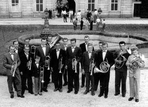 Einer der ersten Auftritte Ostern 1960 im Schloßhof Tambach. Zum Vergrößern anklicken.